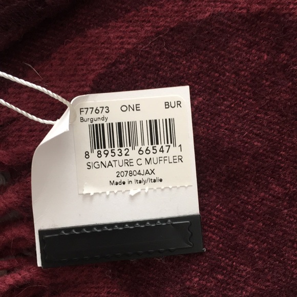 Coach Signature Scarf 🧣 - Picture 3 of 5